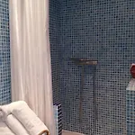 Seafront With Pool Apartament *
