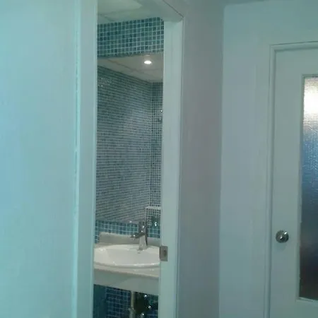 Appartement Seafront With Pool